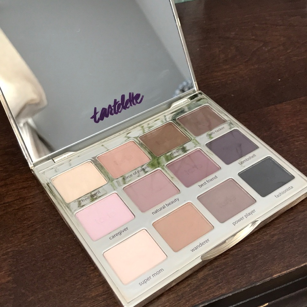 Tarte tartelette Amazonian clay matte palette